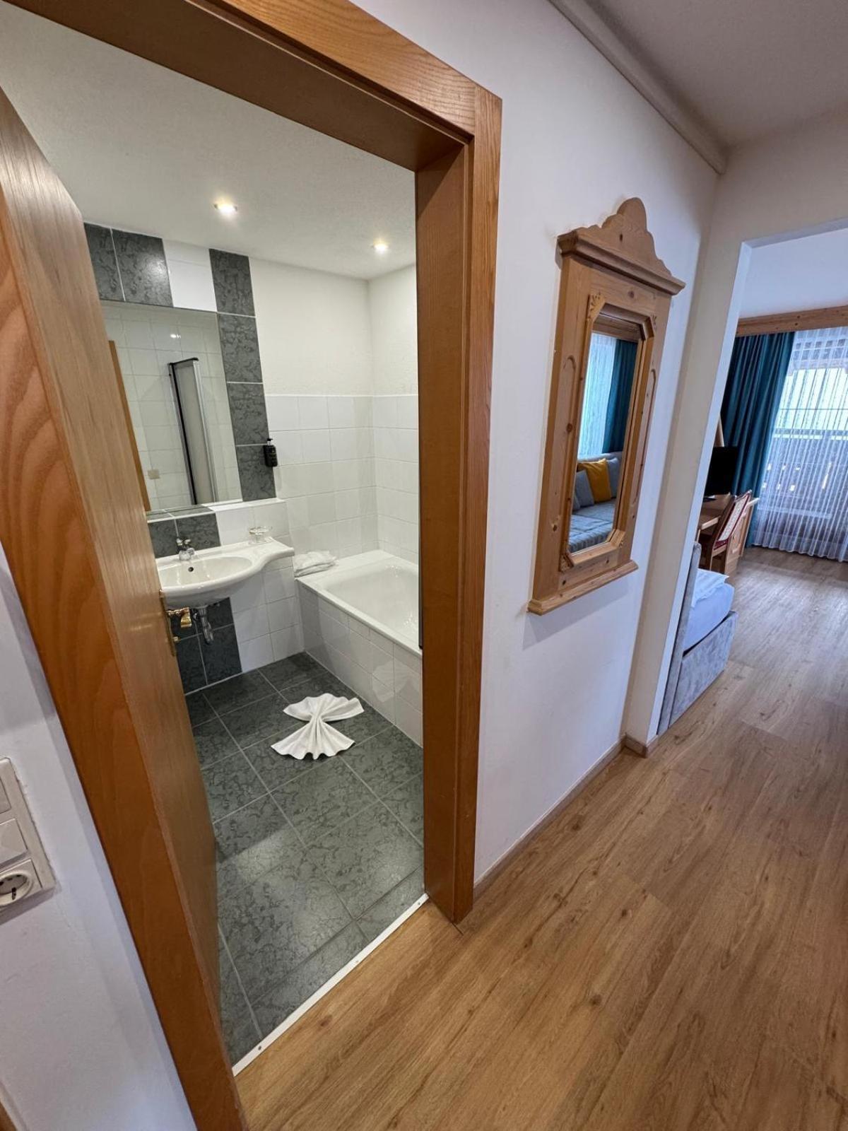 Tieflehner Hof Pitztalhaus Hotel St. Leonhard im Pitztal Zewnętrze zdjęcie